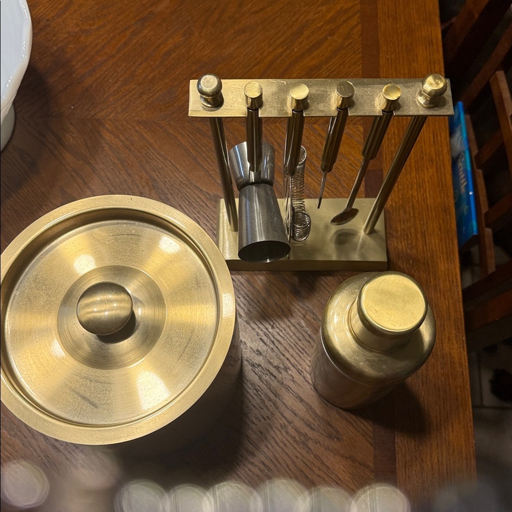 Project 62 Home Bar Set - Ice Bucket, Cocktail Shaker & Tool Stand - Picture 2 of 4
